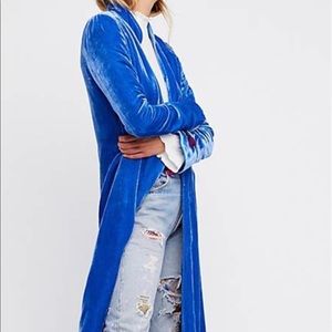 Looking to BUY. FP dhalia blue. Highly negotiable.